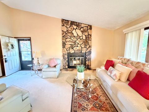 Tiny photo for 4685 High Point Drive #17, Rockford, IL 61114 (MLS # 12507473)