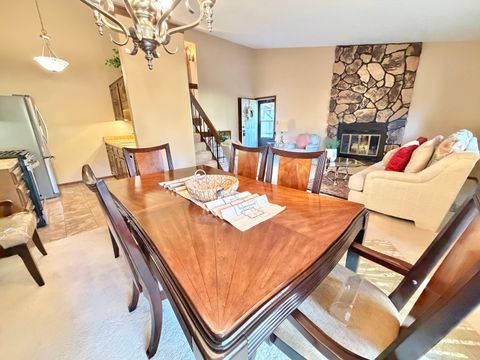 Tiny photo for 4685 High Point Drive #17, Rockford, IL 61114 (MLS # 12507473)