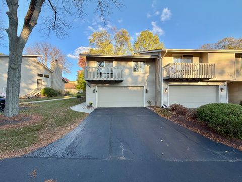 Photo of 4685 High Point Drive #17, Rockford, IL 61114 (MLS # 12507473)