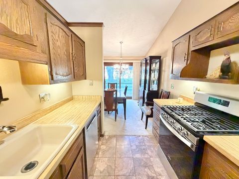 Tiny photo for 4685 High Point Drive #17, Rockford, IL 61114 (MLS # 12507473)