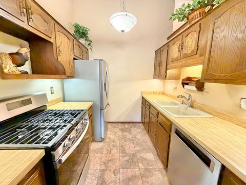 Tiny photo for 4685 High Point Drive #17, Rockford, IL 61114 (MLS # 12507473)