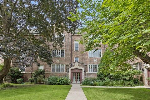 Photo of 1214 Central Street #1N, Evanston, IL 60201 (MLS # 12735900)