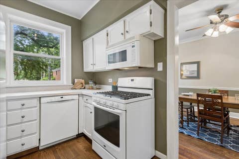 Tiny photo for 1214 Central Street #1N, Evanston, IL 60201 (MLS # 12735900)