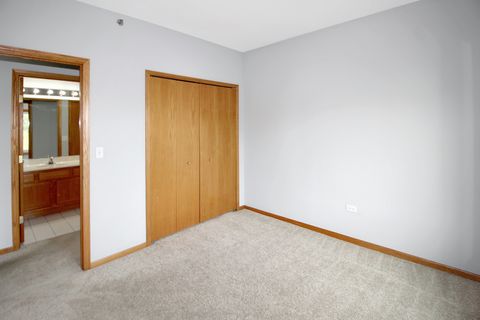 Tiny photo for 5111 Deblin Lane #3B, Oak Lawn, IL 60453 (MLS # 12473287)