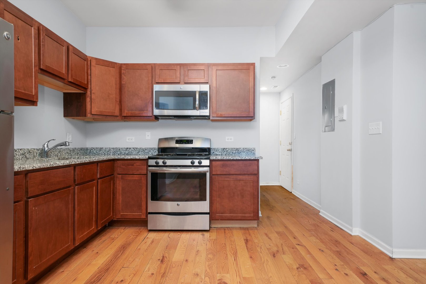 7200 S Stony Island Avenue