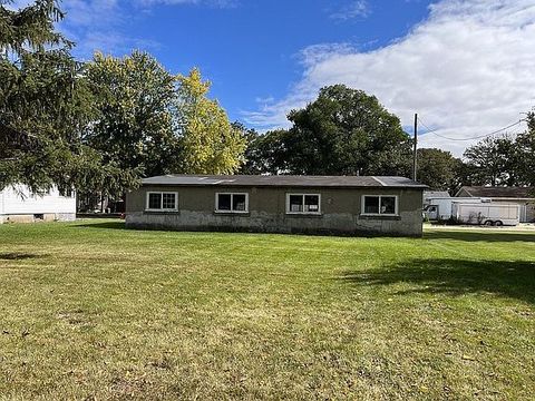 Tiny photo for 11 Lehigh Avenue, Oglesby, IL 61348 (MLS # 12556306)