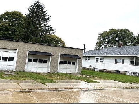 Tiny photo for 11 Lehigh Avenue, Oglesby, IL 61348 (MLS # 12556306)