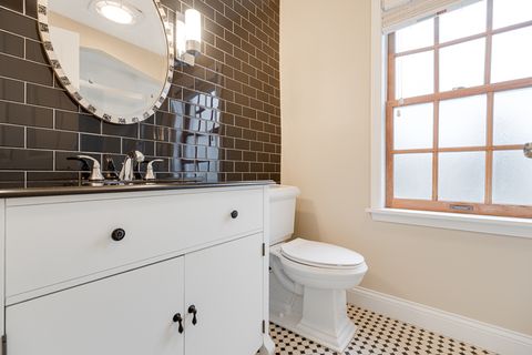 Tiny photo for 9 S Ridge Avenue, Arlington Heights, IL 60005 (MLS # 12624447)