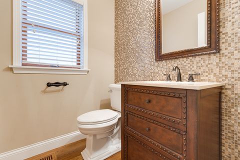 Tiny photo for 9 S Ridge Avenue, Arlington Heights, IL 60005 (MLS # 12624447)