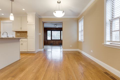 Tiny photo for 9 S Ridge Avenue, Arlington Heights, IL 60005 (MLS # 12624447)