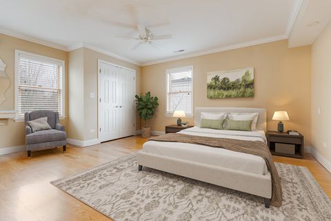 Tiny photo for 9 S Ridge Avenue, Arlington Heights, IL 60005 (MLS # 12624447)