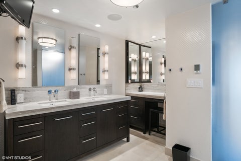 Tiny photo for 180 E Pearson Street #6401, Chicago, IL 60611 (MLS # 12719581)