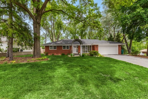 Tiny photo for 1010 W Elm Street, Palatine, IL 60067 (MLS # 12655196)