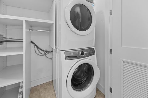 Tiny photo for 1217 N California Avenue #1W, Chicago, IL 60622 (MLS # 12489326)