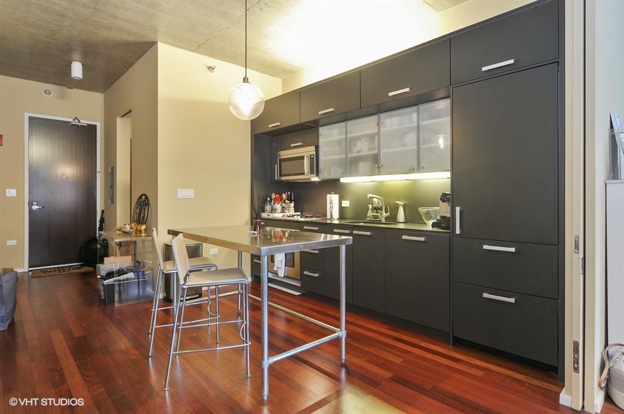 550 N Saint Clair Street 1202