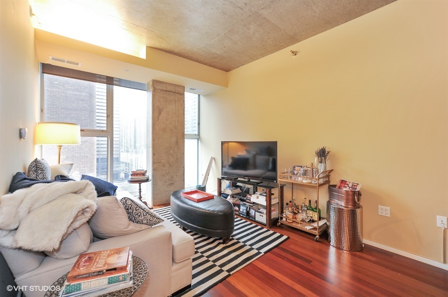 550 N Saint Clair Street 1202