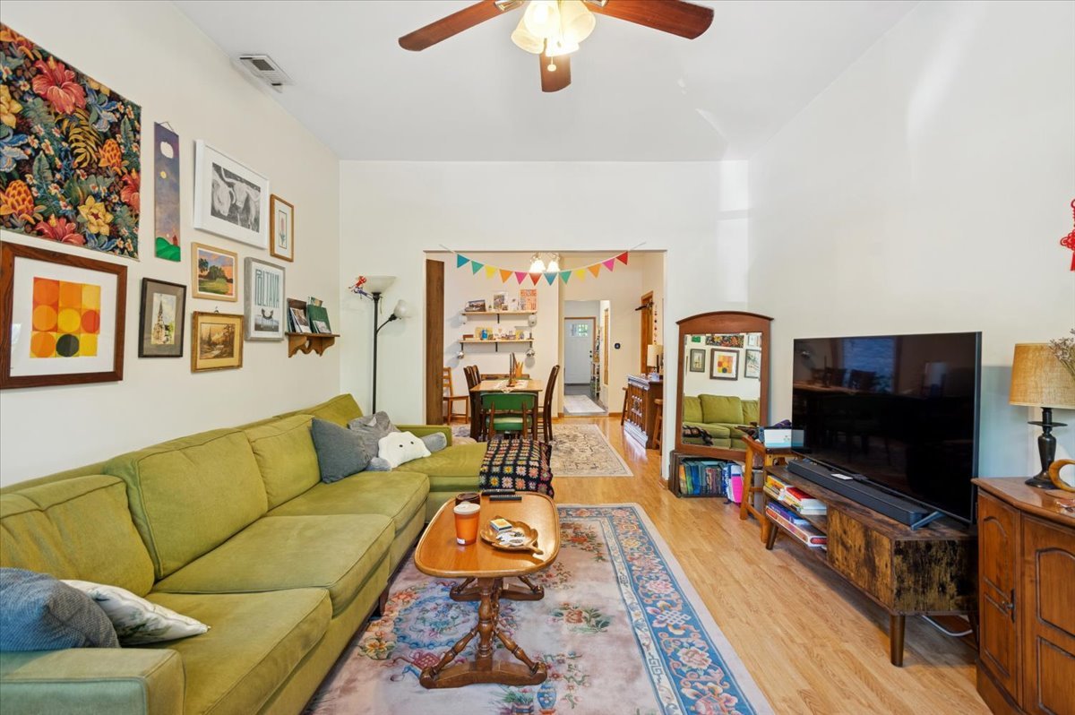 1918 N Kedzie Avenue