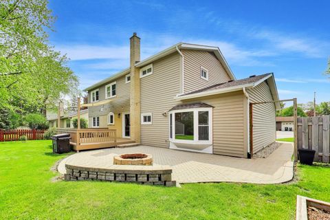 Tiny photo for 504 W Berkley Drive, Arlington Heights, IL 60004 (MLS # 12610720)