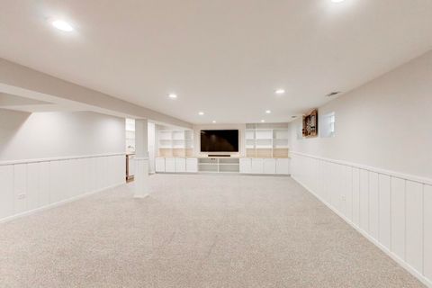 Tiny photo for 504 W Berkley Drive, Arlington Heights, IL 60004 (MLS # 12610720)
