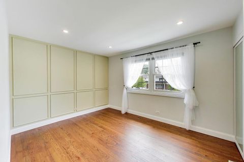 Tiny photo for 504 W Berkley Drive, Arlington Heights, IL 60004 (MLS # 12610720)