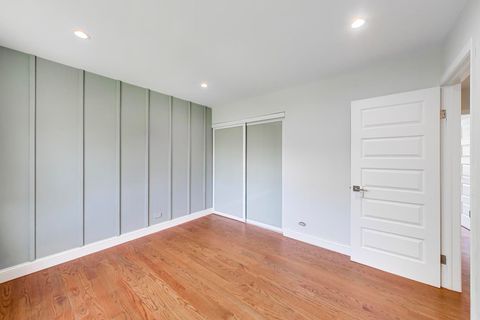 Tiny photo for 504 W Berkley Drive, Arlington Heights, IL 60004 (MLS # 12610720)