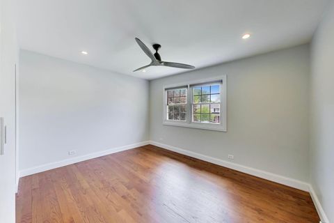 Tiny photo for 504 W Berkley Drive, Arlington Heights, IL 60004 (MLS # 12610720)