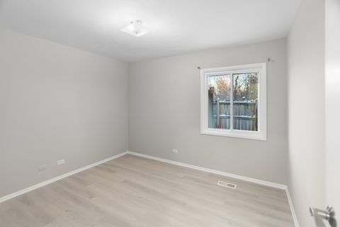 Tiny photo for 1837 Mckool Avenue, Streamwood, IL 60107 (MLS # 12528915)