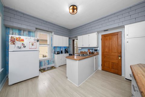 Tiny photo for 516 Catherine Street, Ottawa, IL 61350 (MLS # 12548356)