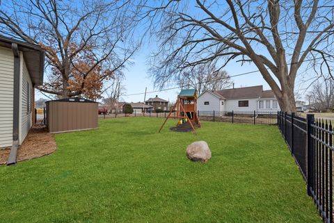 Tiny photo for 516 Catherine Street, Ottawa, IL 61350 (MLS # 12548356)