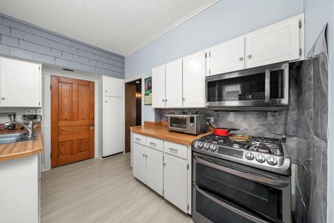 Tiny photo for 516 Catherine Street, Ottawa, IL 61350 (MLS # 12548356)