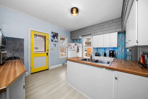 Tiny photo for 516 Catherine Street, Ottawa, IL 61350 (MLS # 12548356)