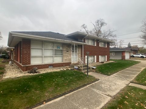 Tiny photo for 14700 Avalon Avenue, Dolton, IL 60419 (MLS # 12511254)