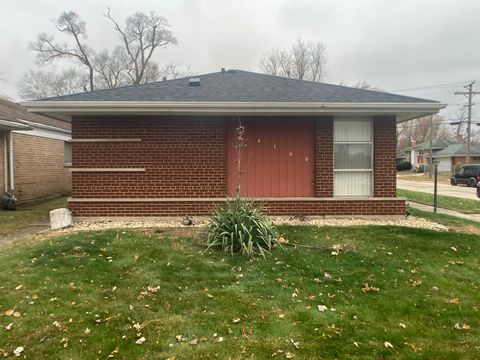 Tiny photo for 14700 Avalon Avenue, Dolton, IL 60419 (MLS # 12511254)