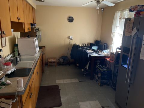 Tiny photo for 14700 Avalon Avenue, Dolton, IL 60419 (MLS # 12511254)