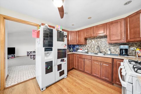 Tiny photo for 1012 E 159th Place, South Holland, IL 60473 (MLS # 12508914)