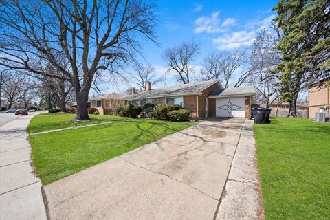 Tiny photo for 1012 E 159th Place, South Holland, IL 60473 (MLS # 12508914)