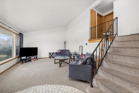 Tiny photo for 1012 E 159th Place, South Holland, IL 60473 (MLS # 12508914)