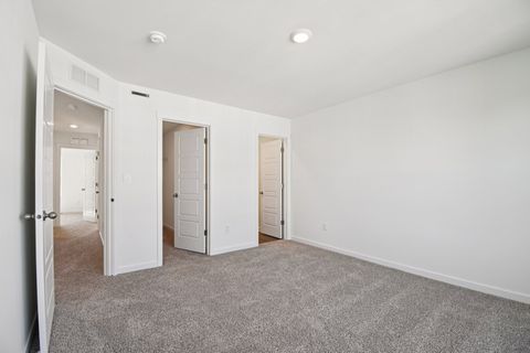 Tiny photo for 905 Briar Glen Court, Hampshire, IL 60140 (MLS # 12557973)