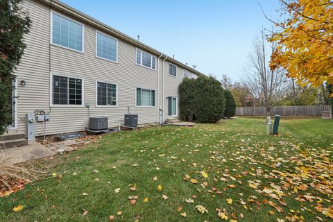 Tiny photo for 373 Evergreen Circle, Glendale Heights, IL 60139 (MLS # 12502785)