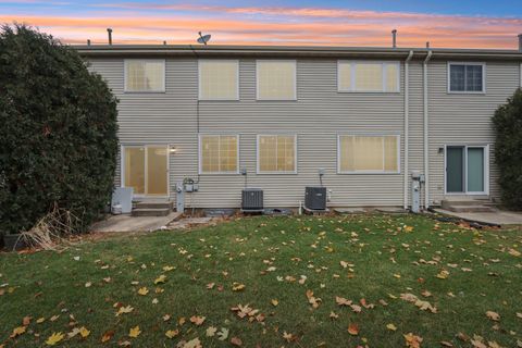 Tiny photo for 373 Evergreen Circle, Glendale Heights, IL 60139 (MLS # 12502785)