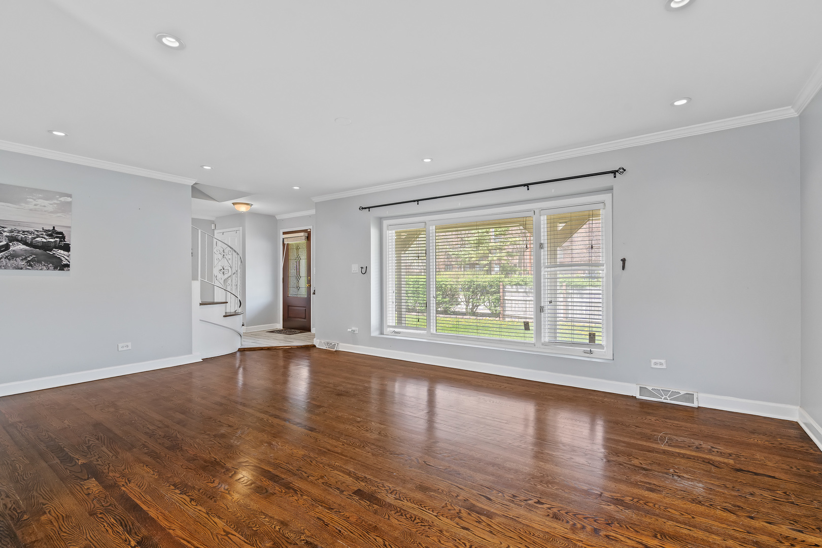 861 Saxon Place