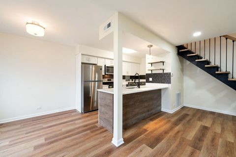 Tiny photo for 1481 Quaker Lane #117B, Prospect Heights, IL 60070 (MLS # 12524523)