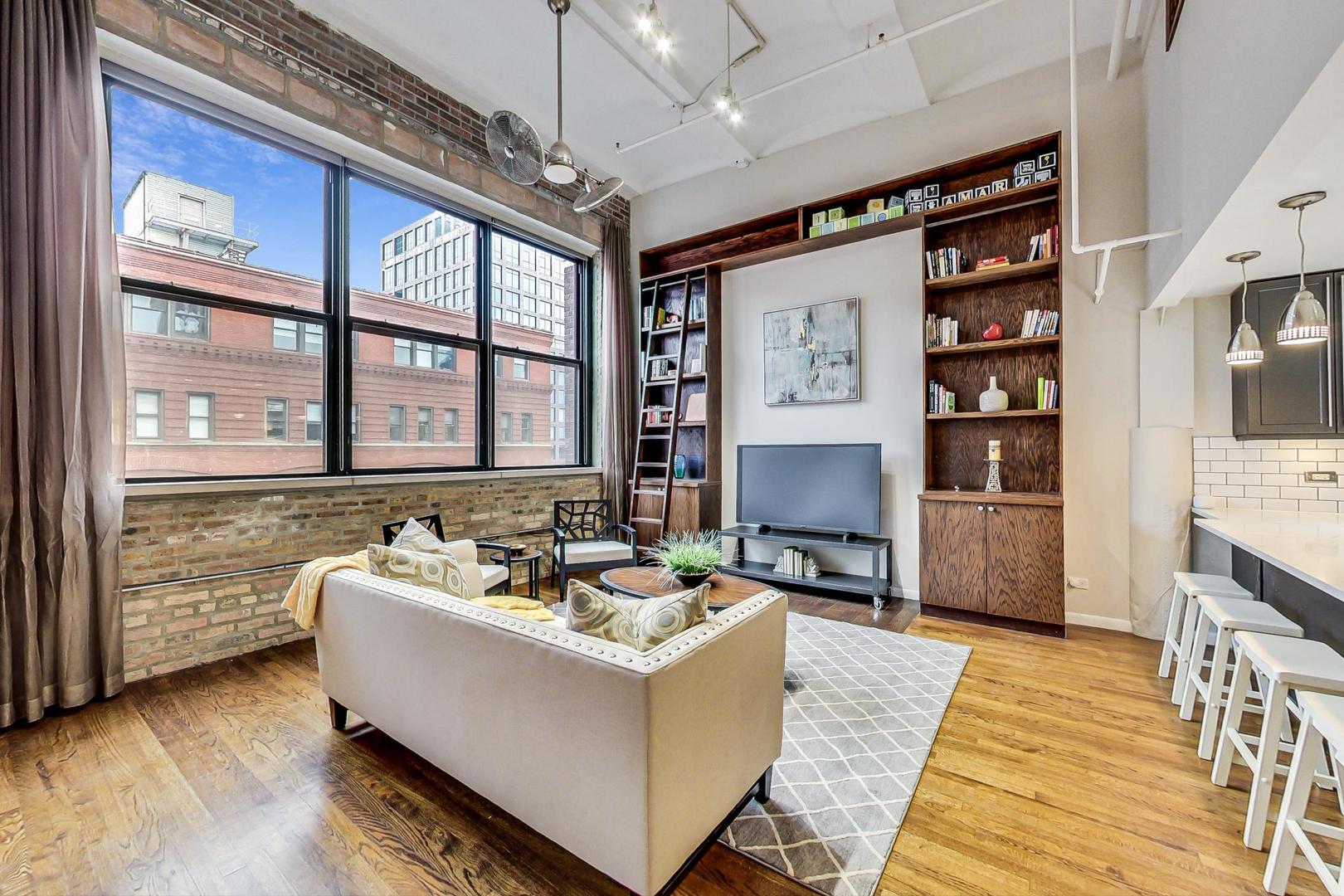 1000 W Washington Boulevard 512