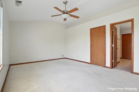 Tiny photo for 509 Legend Lane, McHenry, IL 60050 (MLS # 12454810)
