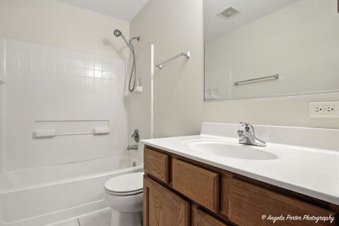 Tiny photo for 509 Legend Lane, McHenry, IL 60050 (MLS # 12454810)