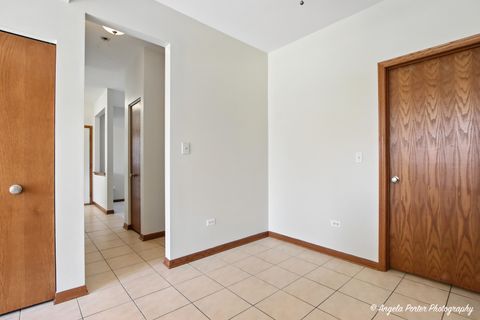 Tiny photo for 509 Legend Lane, McHenry, IL 60050 (MLS # 12454810)