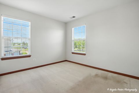 Tiny photo for 509 Legend Lane, McHenry, IL 60050 (MLS # 12454810)