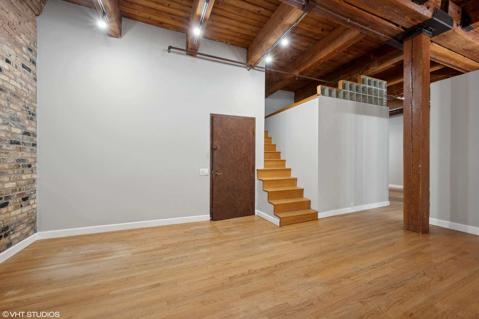 540 N Lake Shore Drive 616