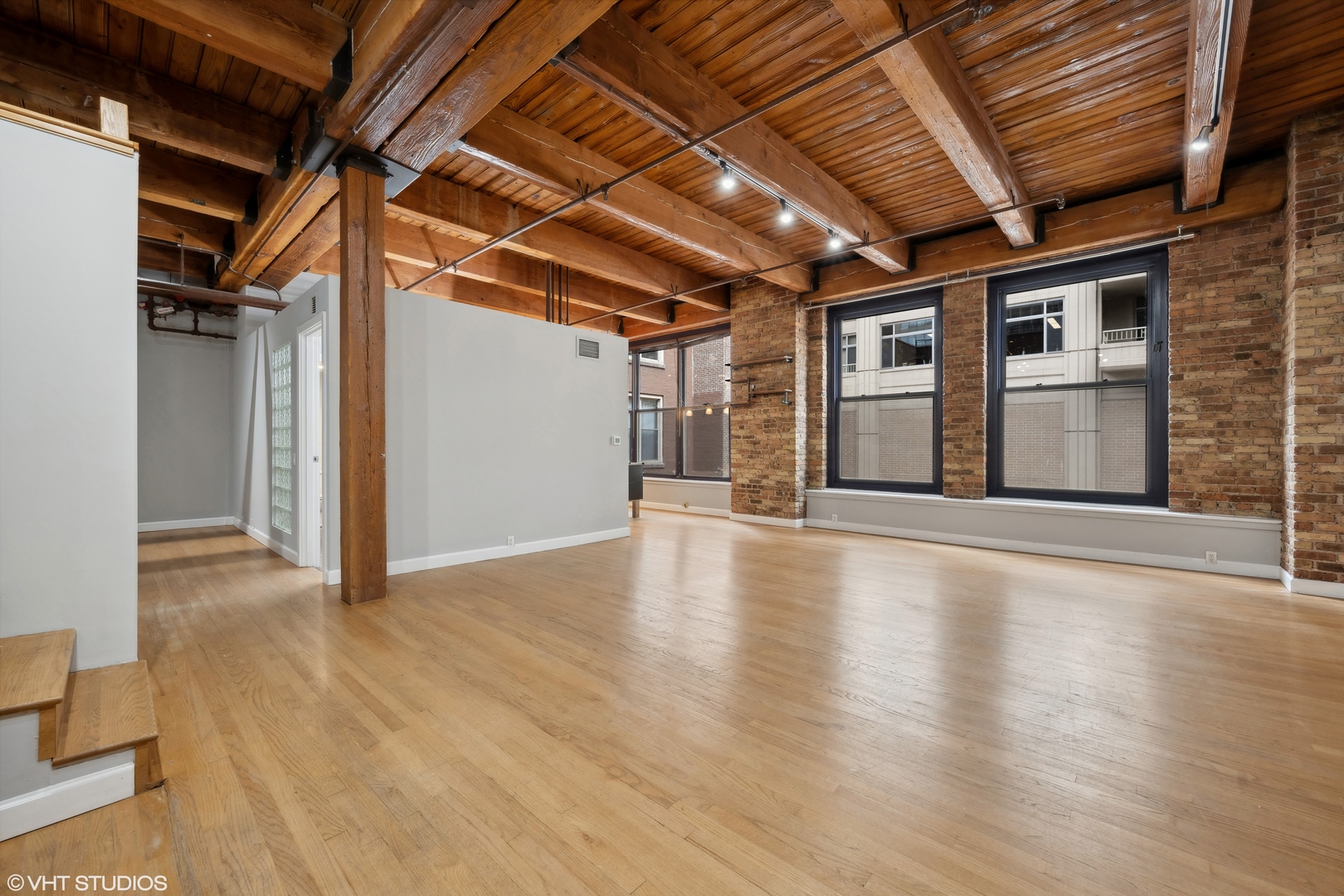 540 N Lake Shore Drive 616