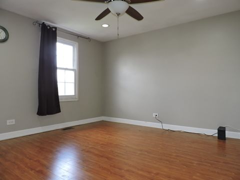 Tiny photo for 7425 Nantucket Cove, Hanover Park, IL 60133 (MLS # 12601831)